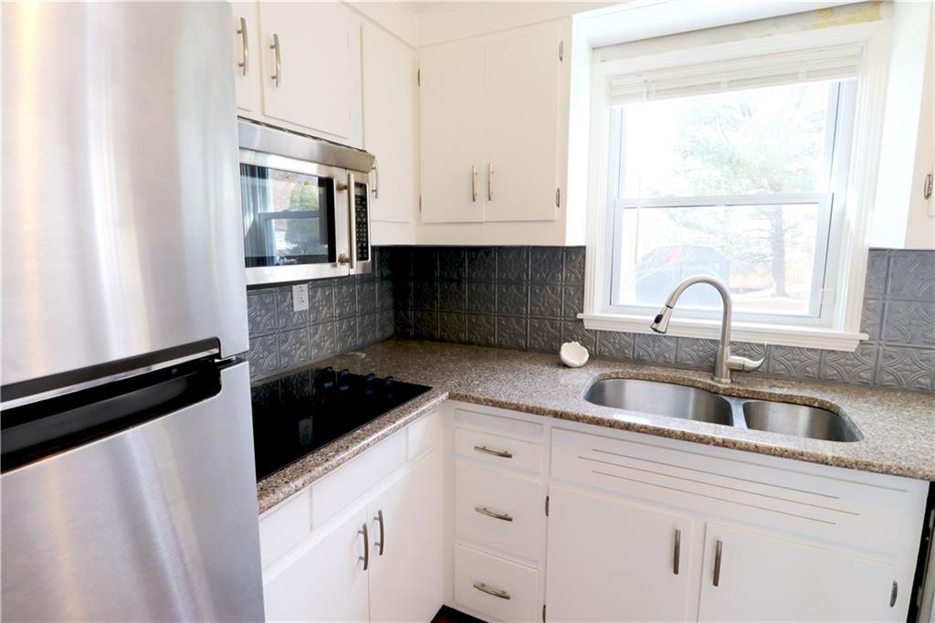 519 Decatur Avenue Pittsburgh, PA 15221 - Photo 5 of 15 Gallery Image 5