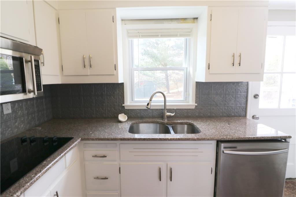 519 Decatur Avenue Pittsburgh, PA 15221 - Photo 6 of 15 Gallery Image 6