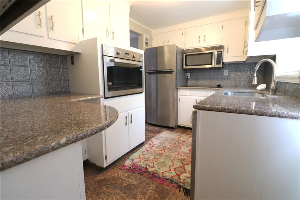 519 Decatur Avenue Pittsburgh, PA 15221 - Photo 7 of 15 Gallery Image 7