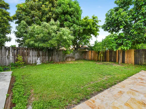 $5,800 | 22965 Old Inlet Bridge Drive, Boca Raton, FL 33433