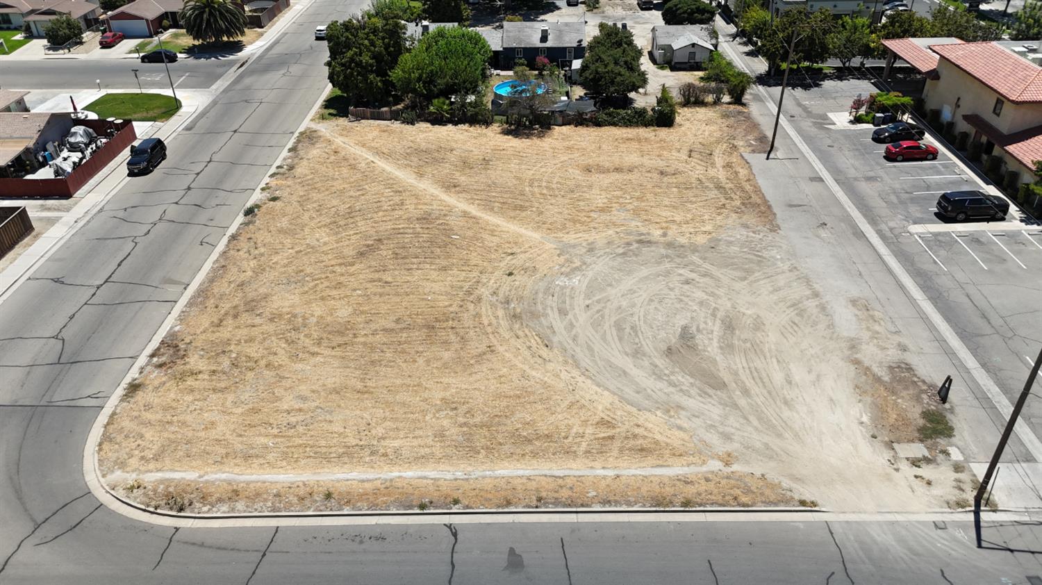 401 South 6th Street Kerman, CA 93630 - Photo 2 of 8