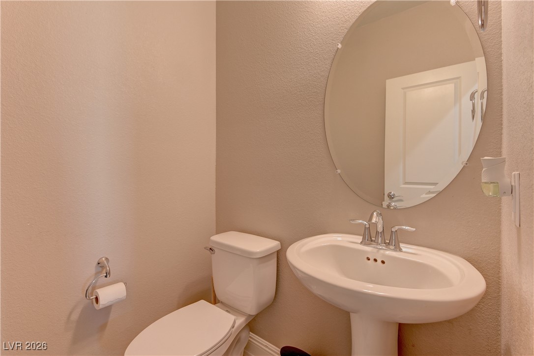 10042 Rams Leap Avenue Las Vegas, NV 89166 - Photo 13 of 26