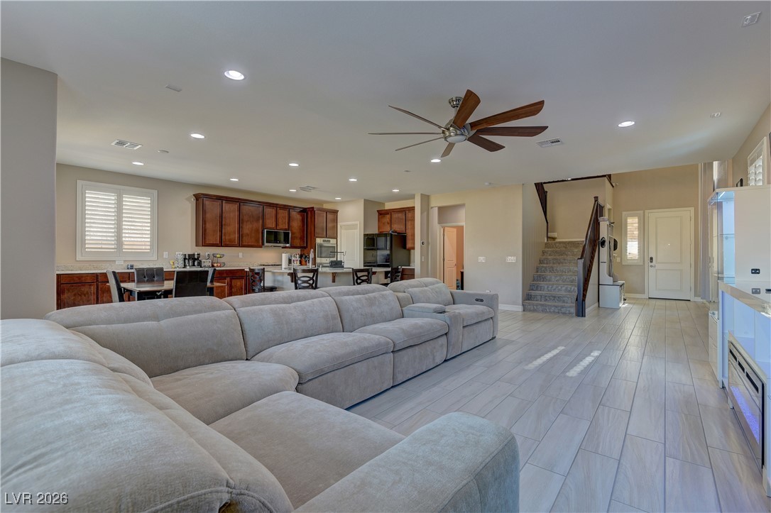 10042 Rams Leap Avenue Las Vegas, NV 89166 - Photo 6 of 26