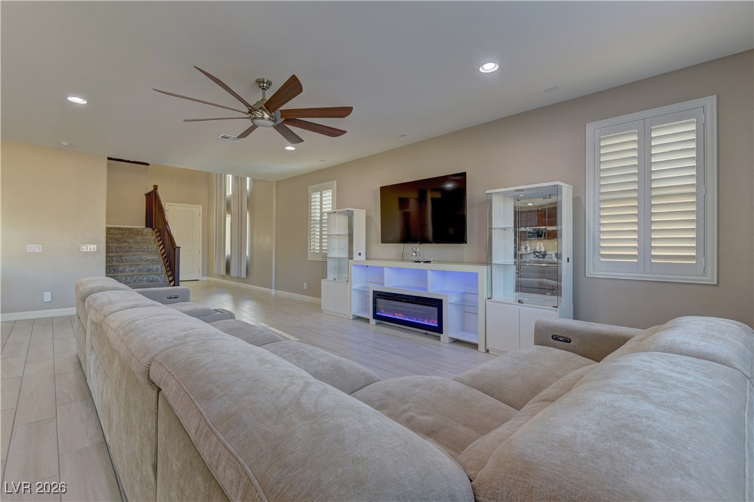 10042 Rams Leap Avenue Las Vegas, NV 89166 - Photo 7 of 26