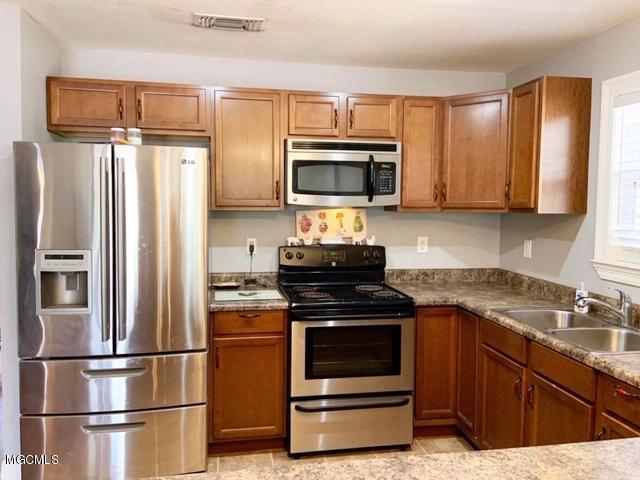 263 Ridge Road Perkinston, MS 39573 - Photo 8 of 22 ridge kitchen