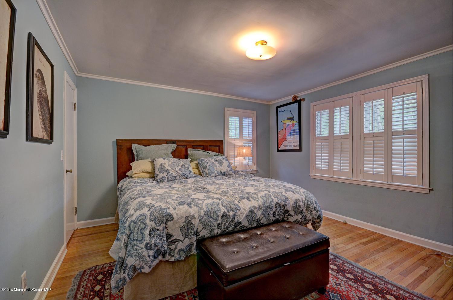 12 West Lake Road Red Bank, NJ 07701 - Photo 15 of 28 011