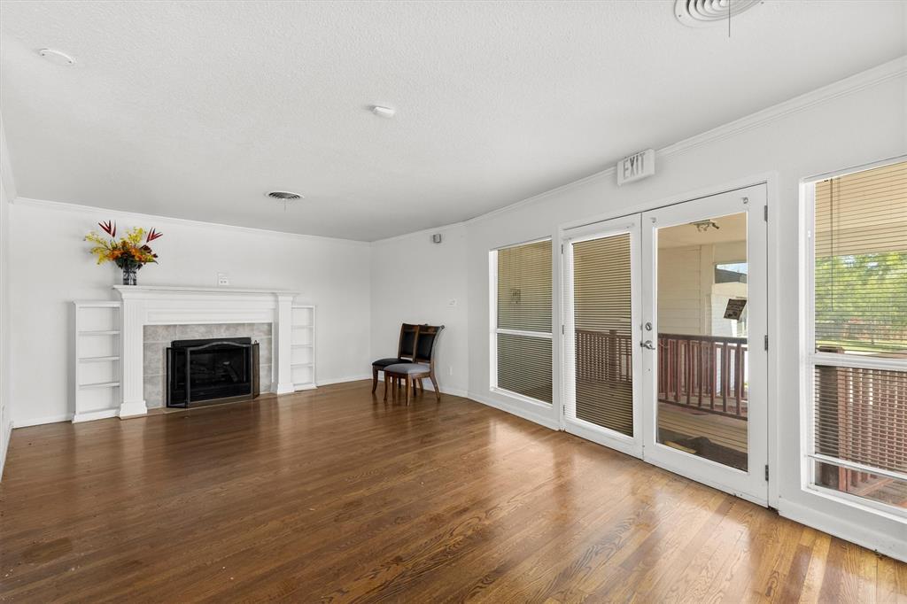 5338 Boat Club Road Fort Worth, TX 76135 - Photo 5 of 38 Gallery Image 5