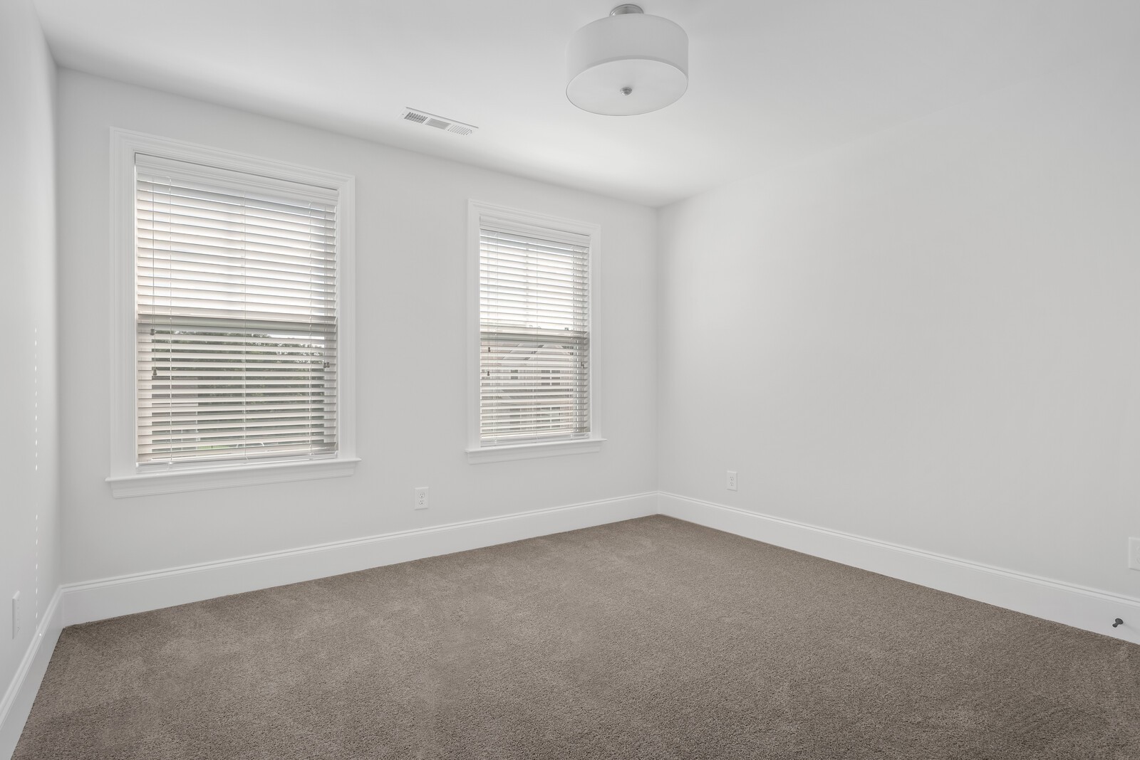 4195 Birmingham Road Lebanon, TN 37090 - Photo 34 of 53 an empty room with a window