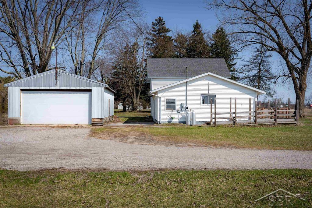 18025 Grabowski Road St. Charles, MI 48655 - Photo 7 of 23