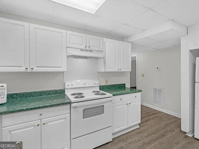 $1,200 | 63 B Sentry Oak Court, Stockbridge, GA 30281