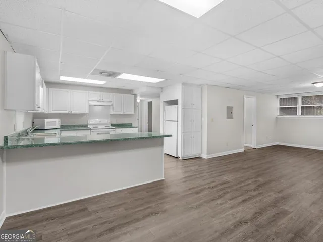 $1,200 | 63 B Sentry Oak Court, Stockbridge, GA 30281