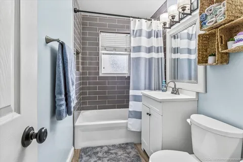 $349,900 | 8836 West 93rd Place, Hickory Hills, IL 60457