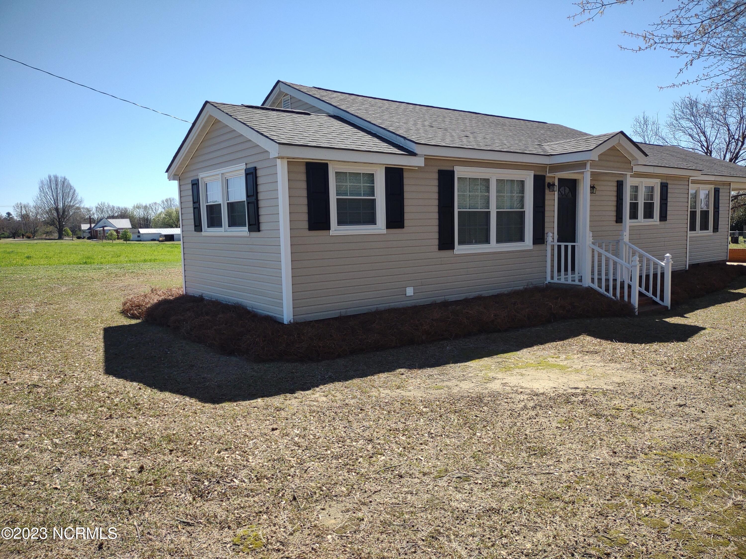 470 Jernigan Road Dunn, NC 28334 - Photo 2 of 58 IMG_20230308_113917779