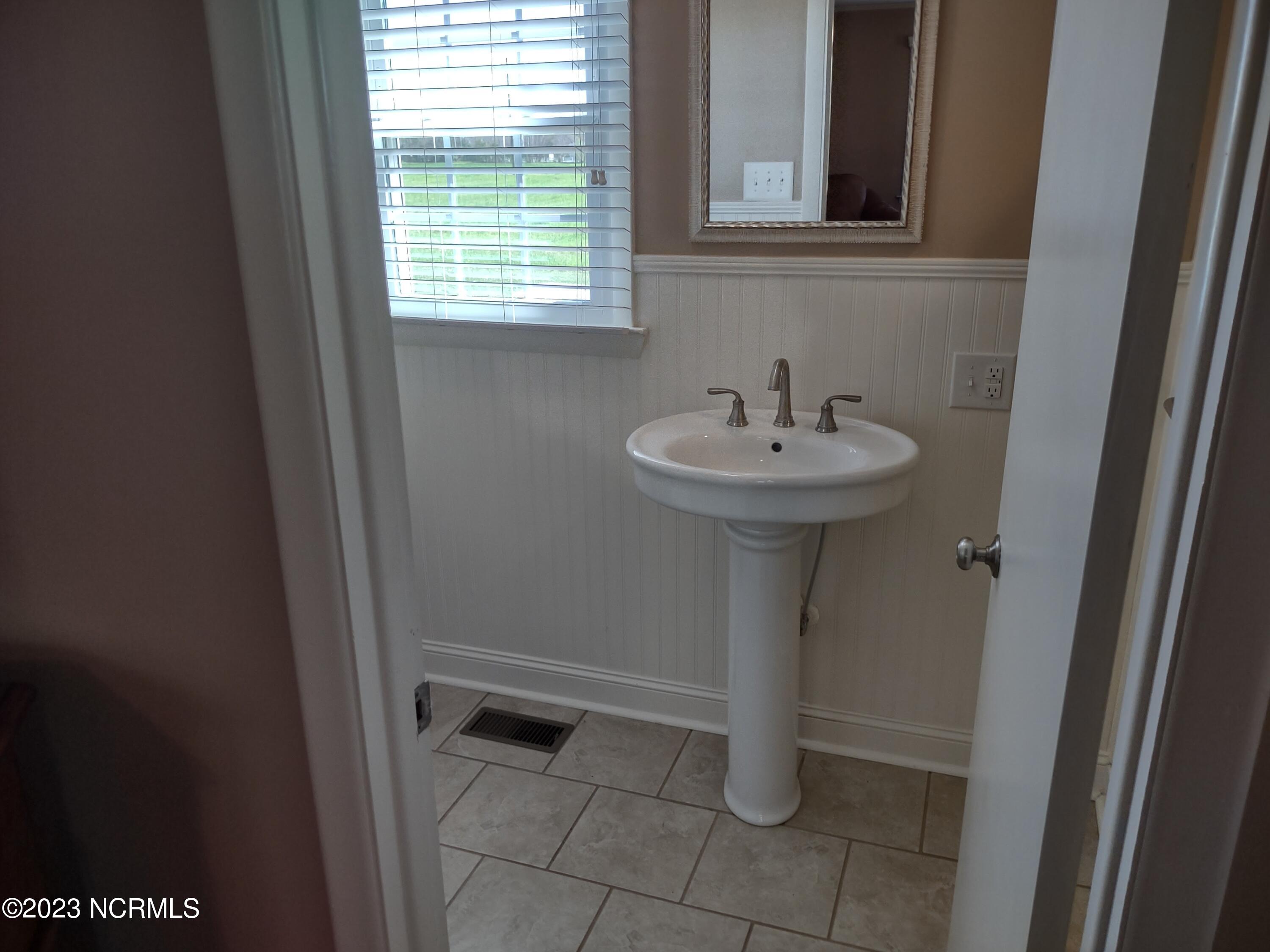 470 Jernigan Road Dunn, NC 28334 - Photo 50 of 58 IMG_20230308_114456889_HDR