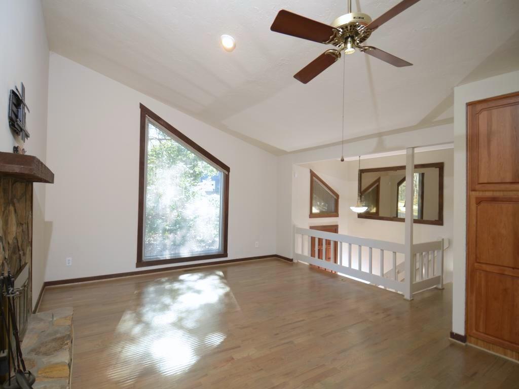 1179 Justice Drive Kennesaw, GA 30152 - Photo 6 of 30 a view of livingroom with furniture window and a ceiling fan