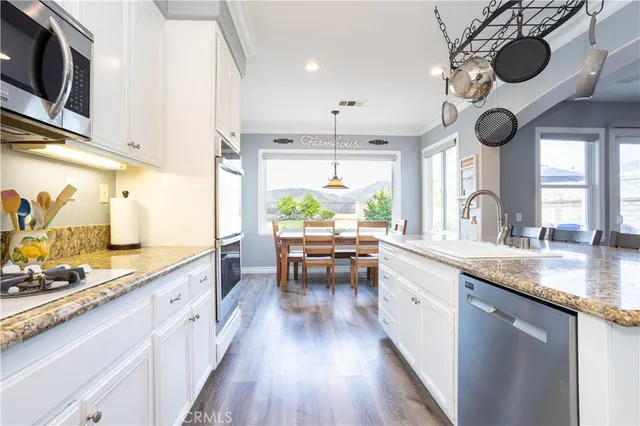 $999,900 | 29320 Sequoia Road, Canyon Country, CA 91387