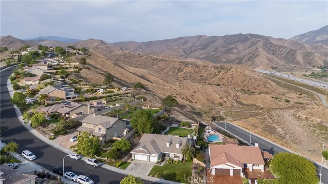 $999,900 | 29320 Sequoia Road, Canyon Country, CA 91387