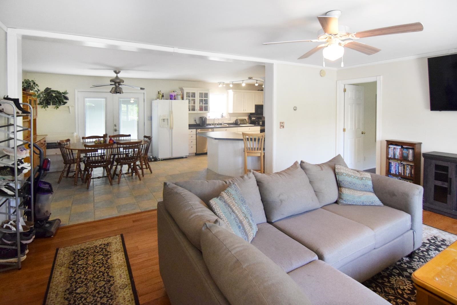 11 Cleos Way Bethlehem, NH 03574 - Photo 2 of 32