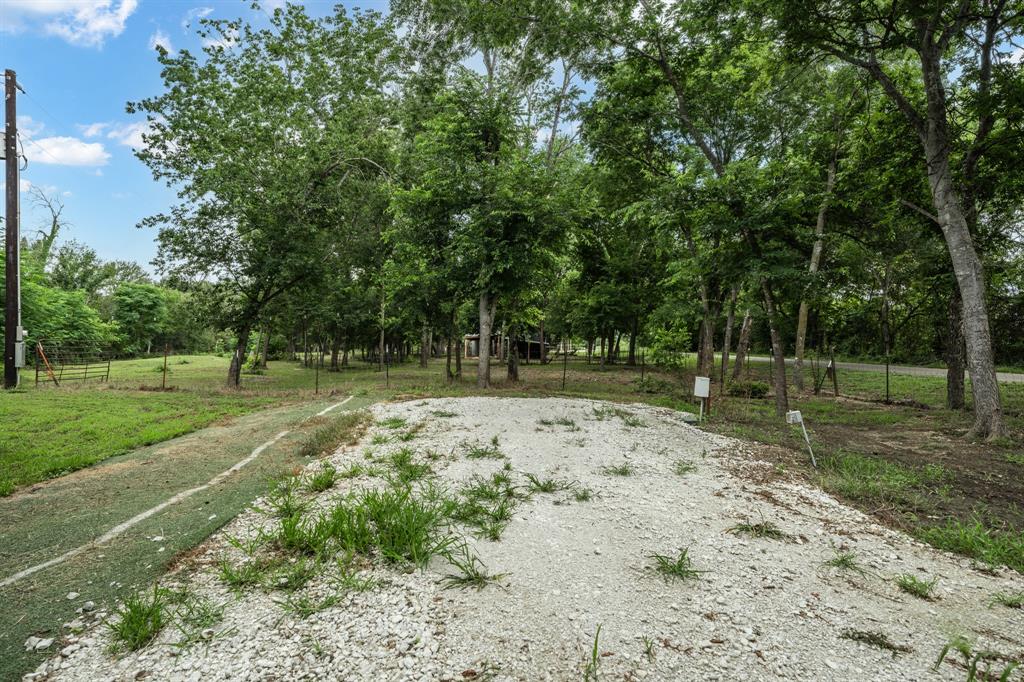 1598 Creek Road Lorena, TX 76655 - Photo 27 of 39