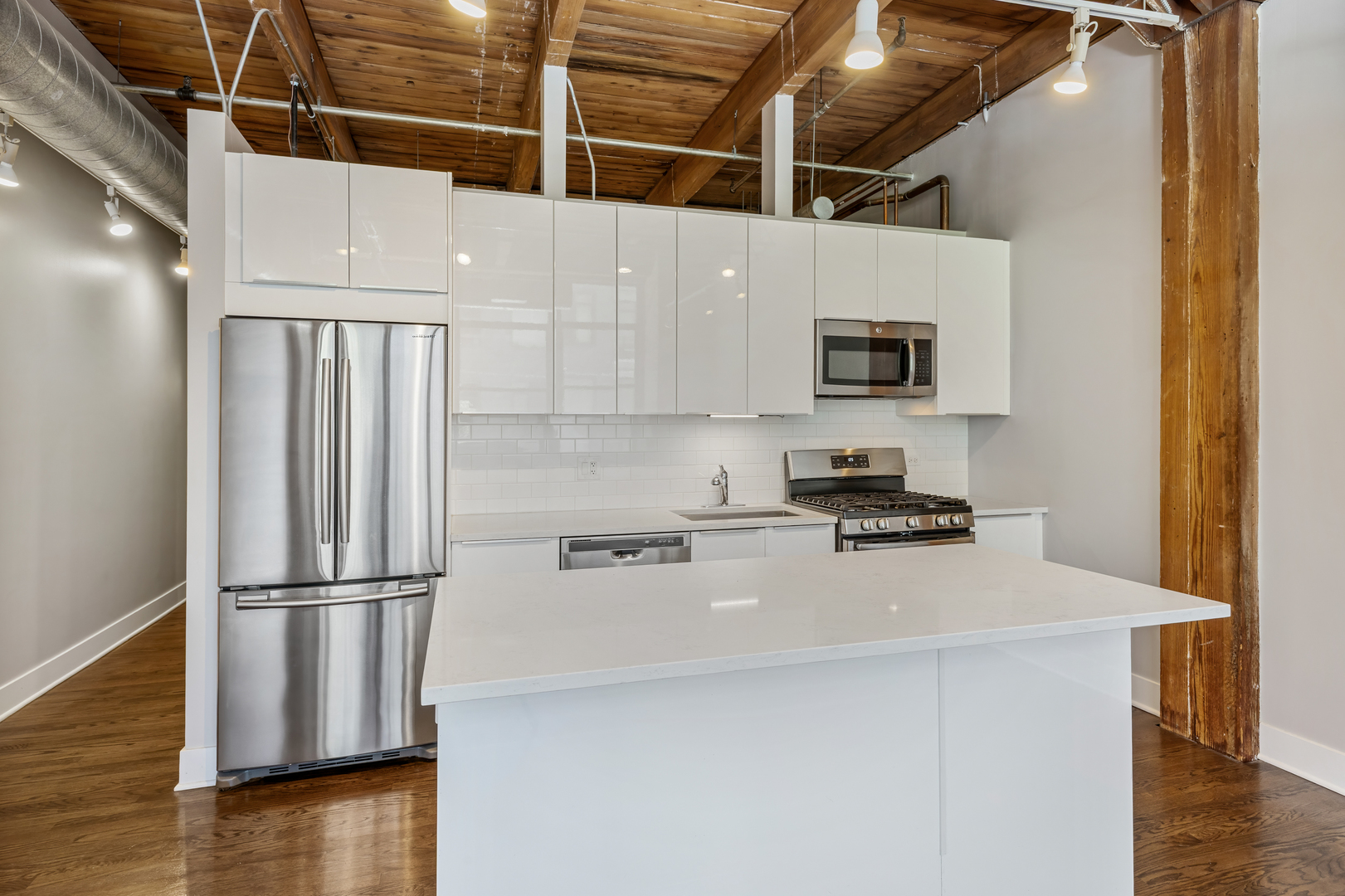 1017 West Washington Boulevard, Unit 2D Chicago, IL 60607 - Photo 3 of 14