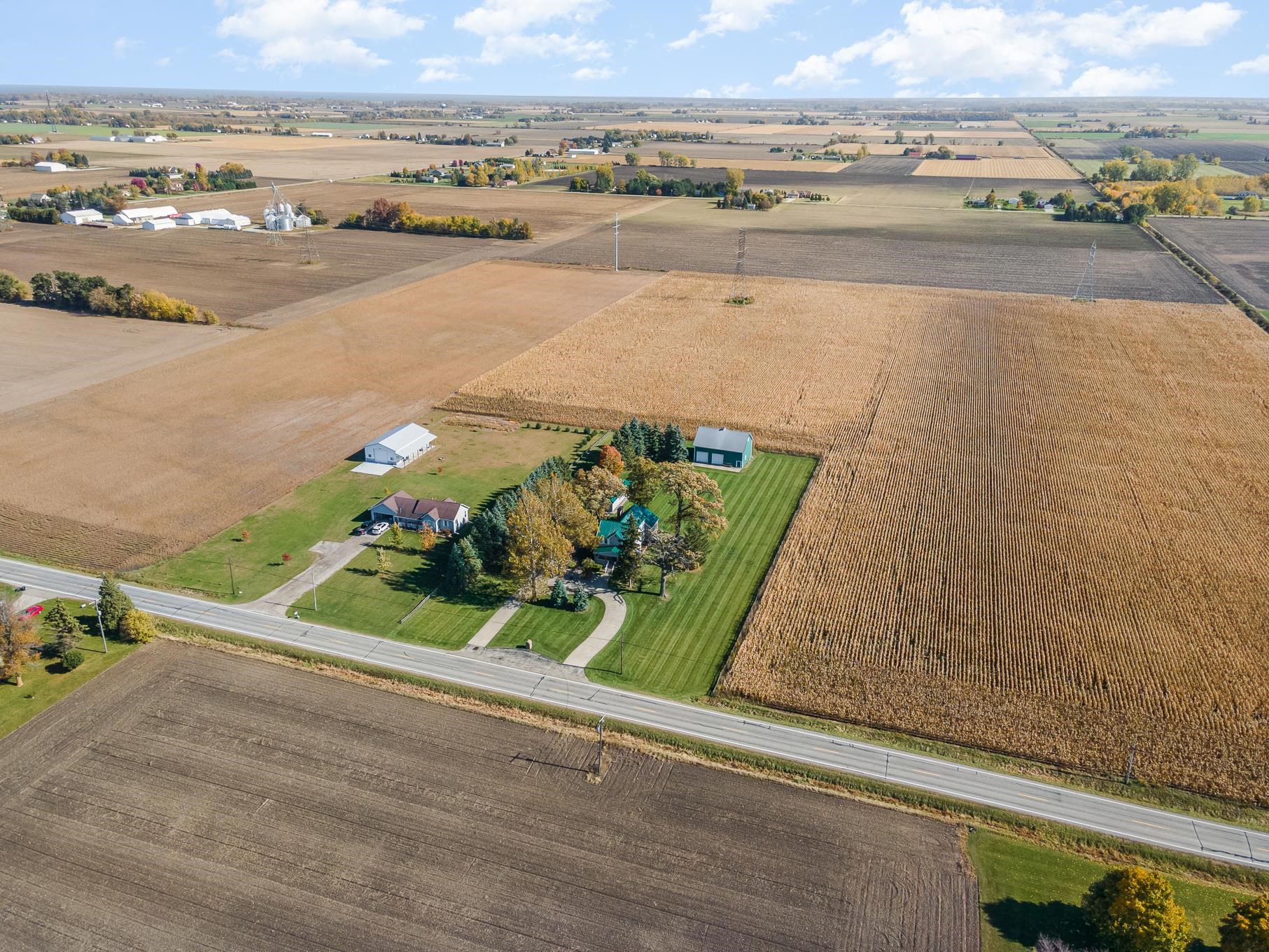 310 North Knight Road Bay City, MI 48708 - Photo 7 of 26