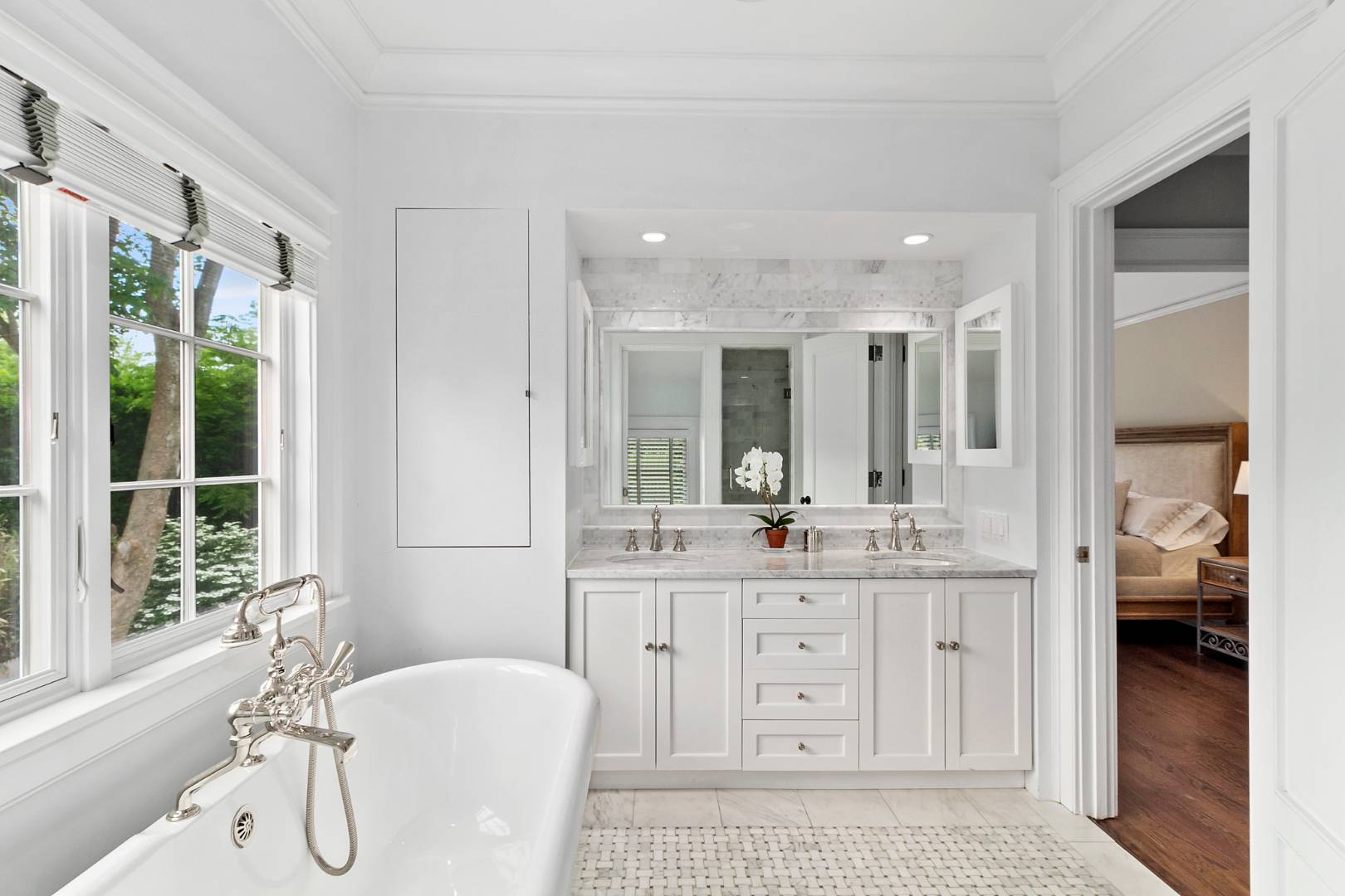 11 Sherrill Road East Hampton, NY 11937 - Photo 16 of 36