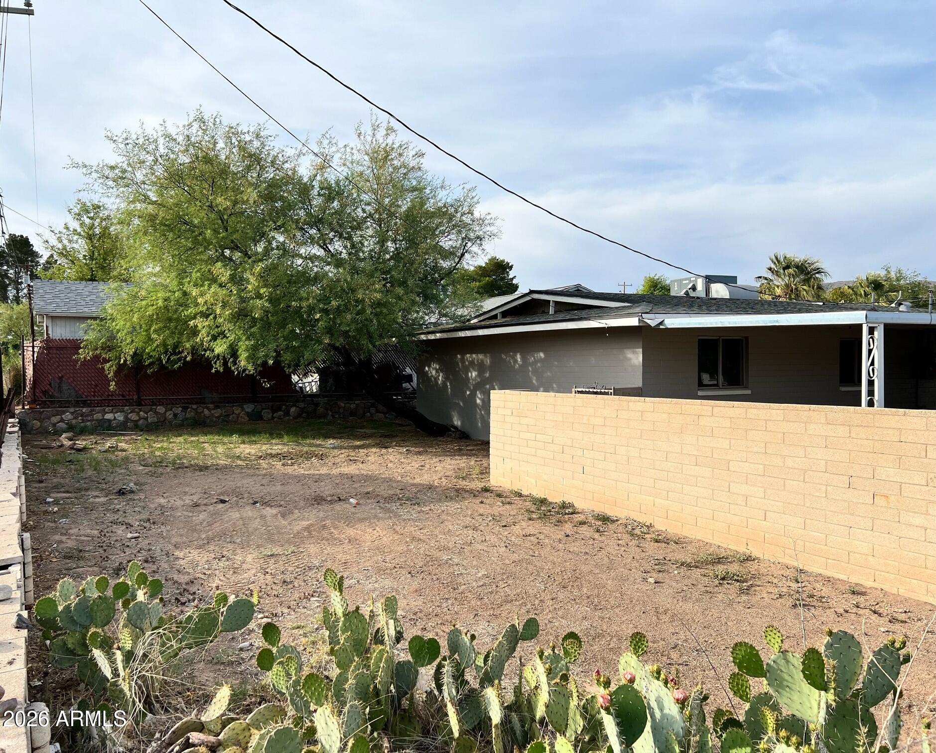 401 Greenwich Road Kearny, AZ 85137 - Photo 5 of 22 Back