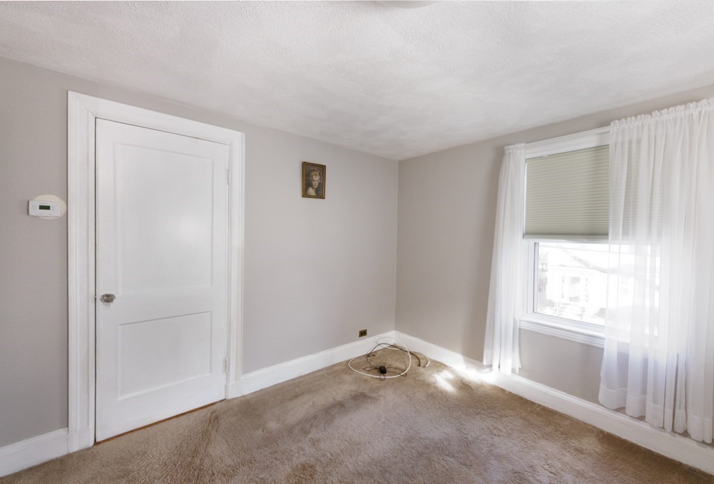 228 Manthorne Road Boston, MA 02132 - Photo 16 of 19 Gallery Image 16