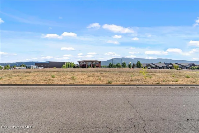 $845,000 | 634 North Calgary Court, Post Falls, ID 83854