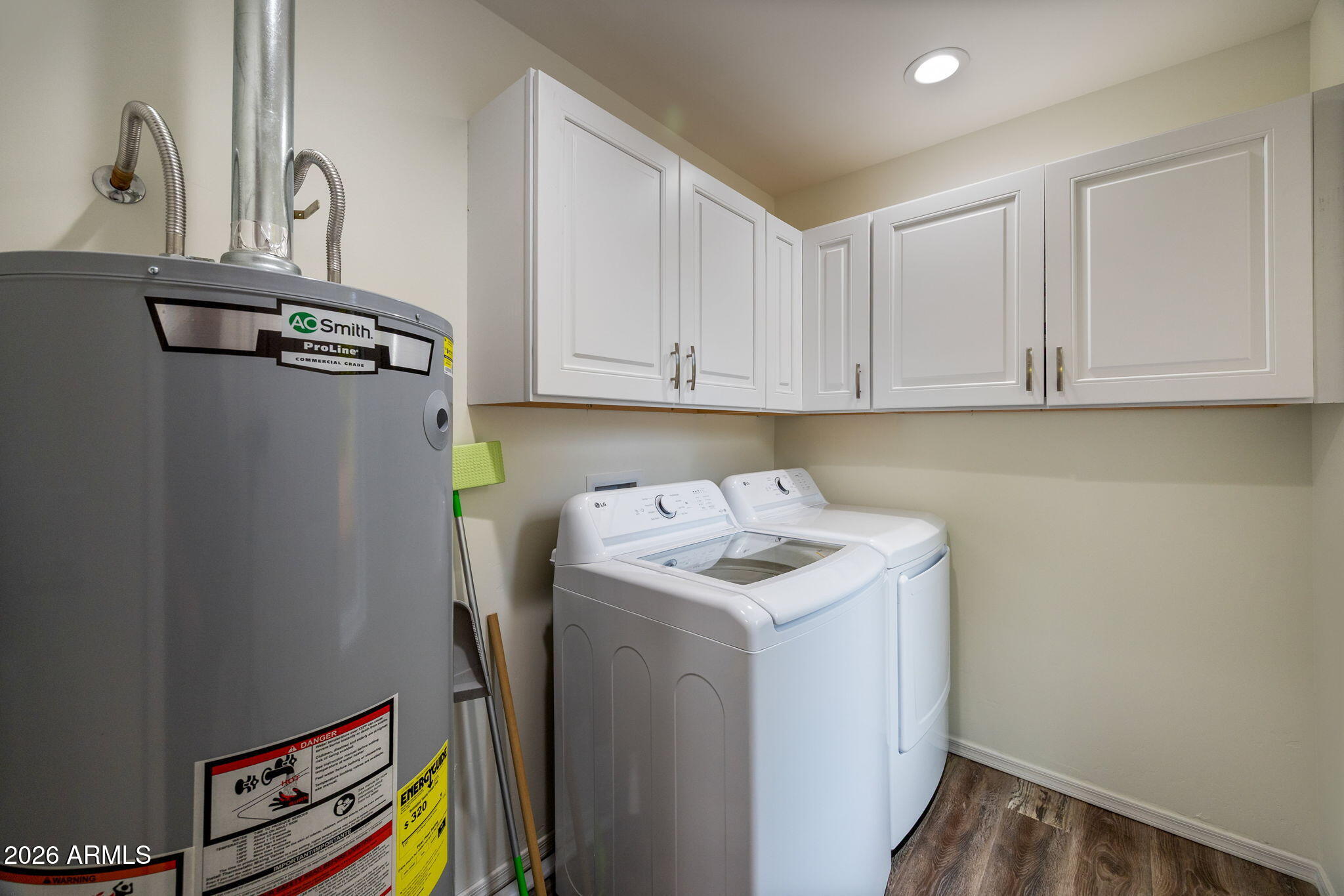5145 Drifting Snow Loop Pinetop, AZ 85935 - Photo 19 of 37 a utility room with dryer and washer