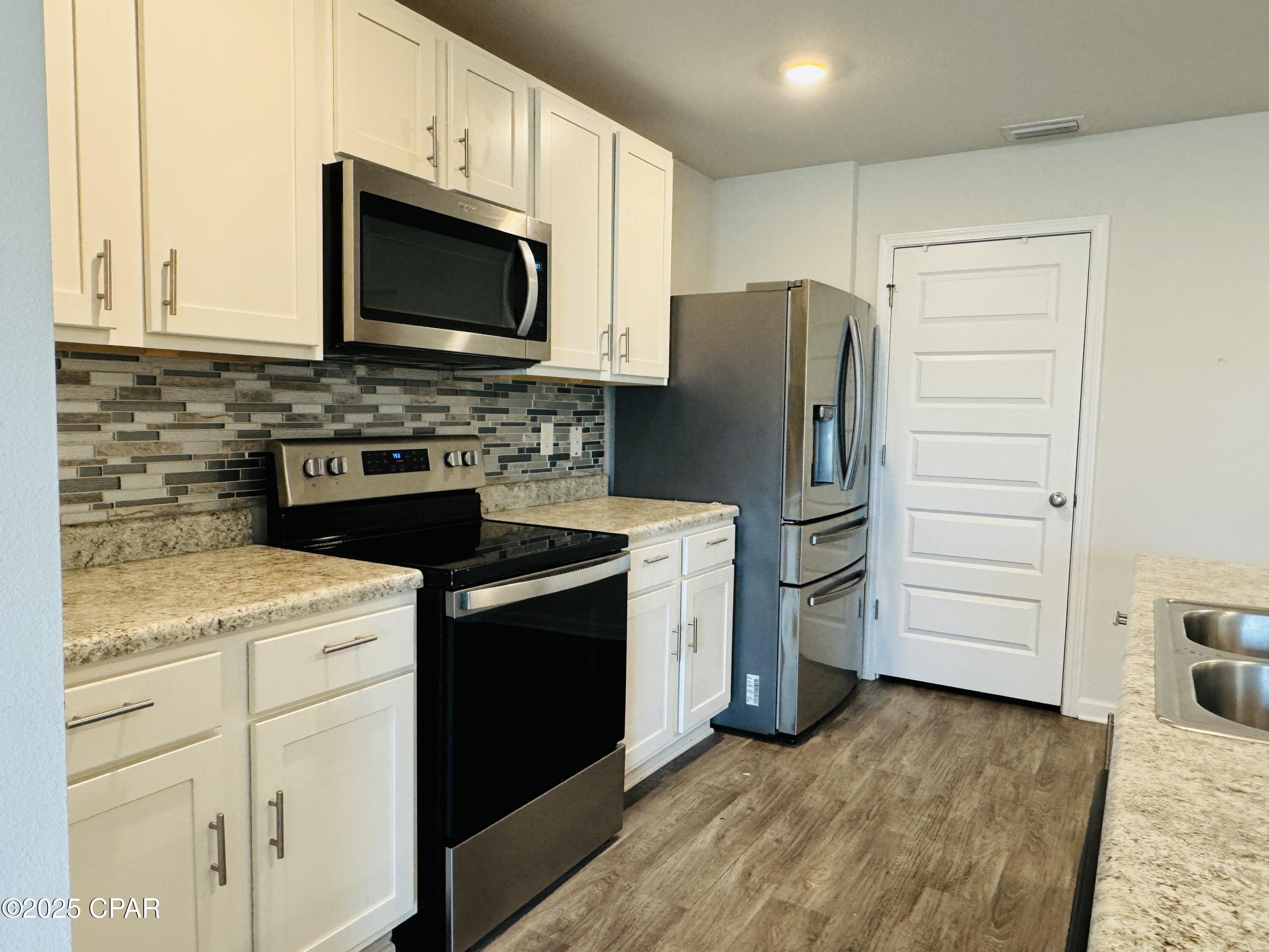 4011 Silver Spur Road Panama City, FL 32404 - Photo 4 of 19