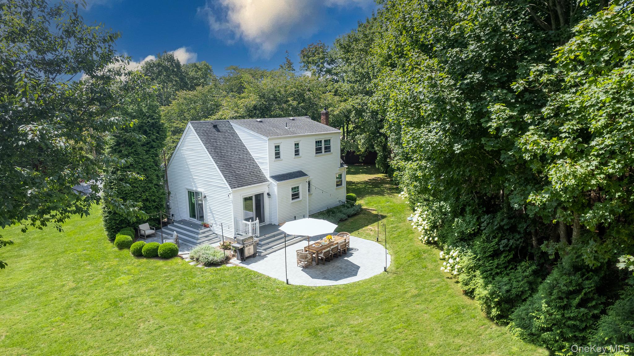 78 Jagger Lane Westhampton, NY 11977 - Photo 30 of 32