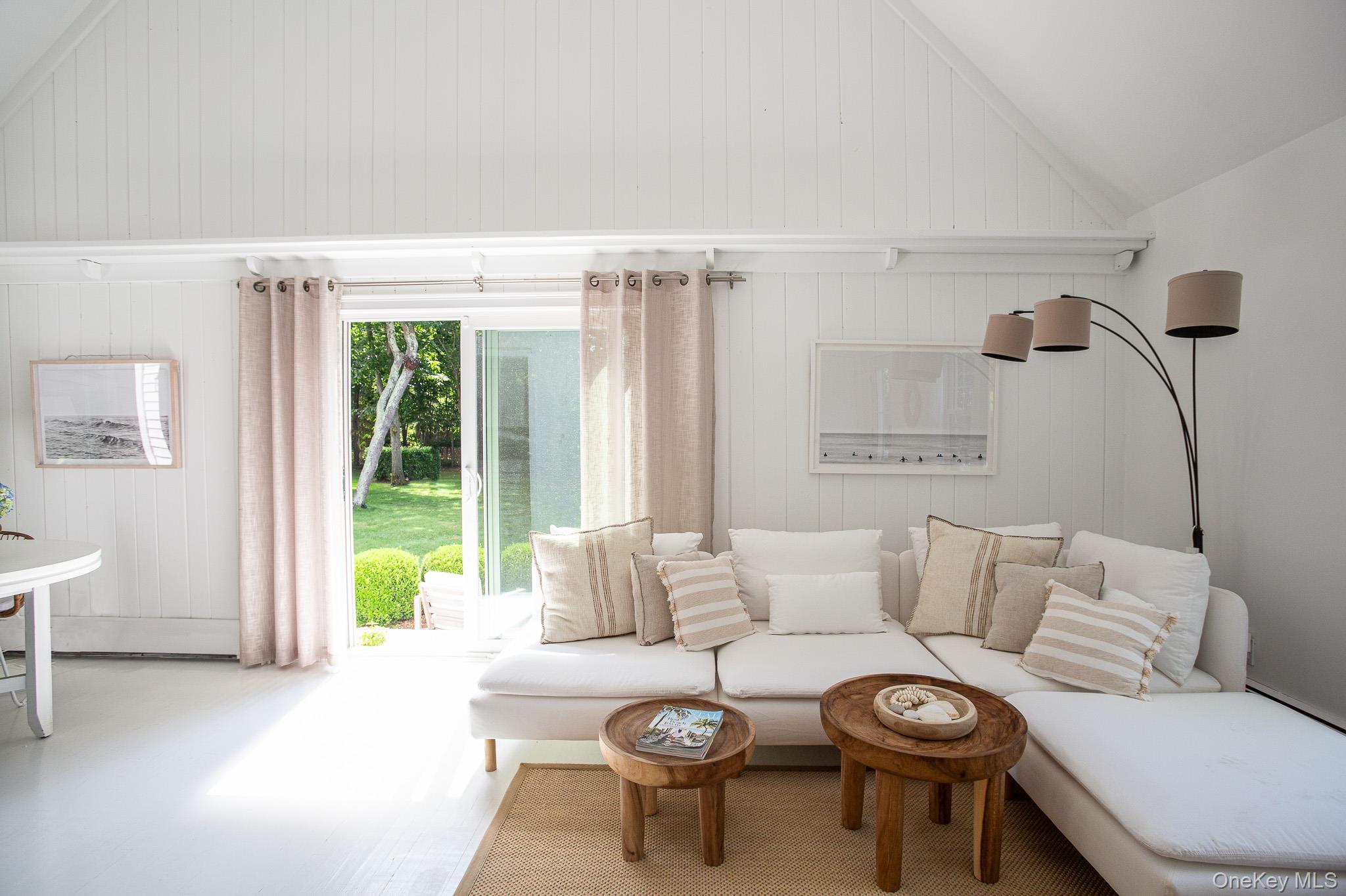 78 Jagger Lane Westhampton, NY 11977 - Photo 4 of 32