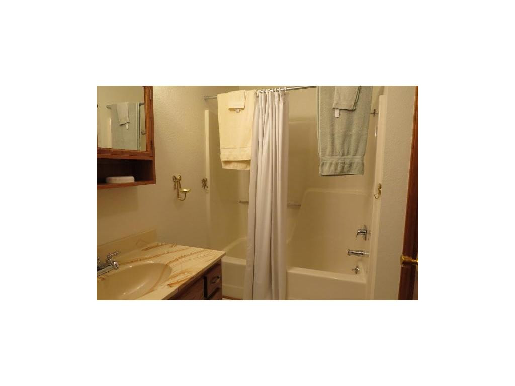 14416 Sandy Ridge Road St. Paul, VA 24283 - Photo 11 of 22 Bath