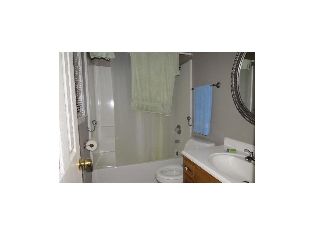 14416 Sandy Ridge Road St. Paul, VA 24283 - Photo 12 of 22 Bath