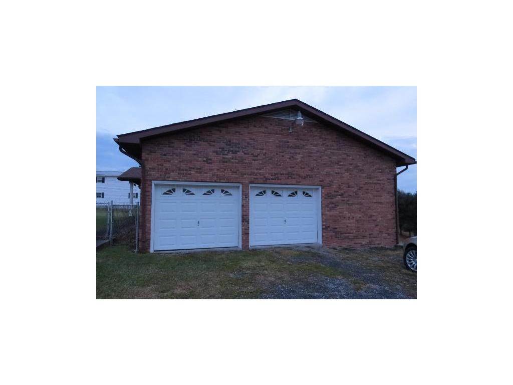 14416 Sandy Ridge Road St. Paul, VA 24283 - Photo 3 of 22 2car Attached Garage