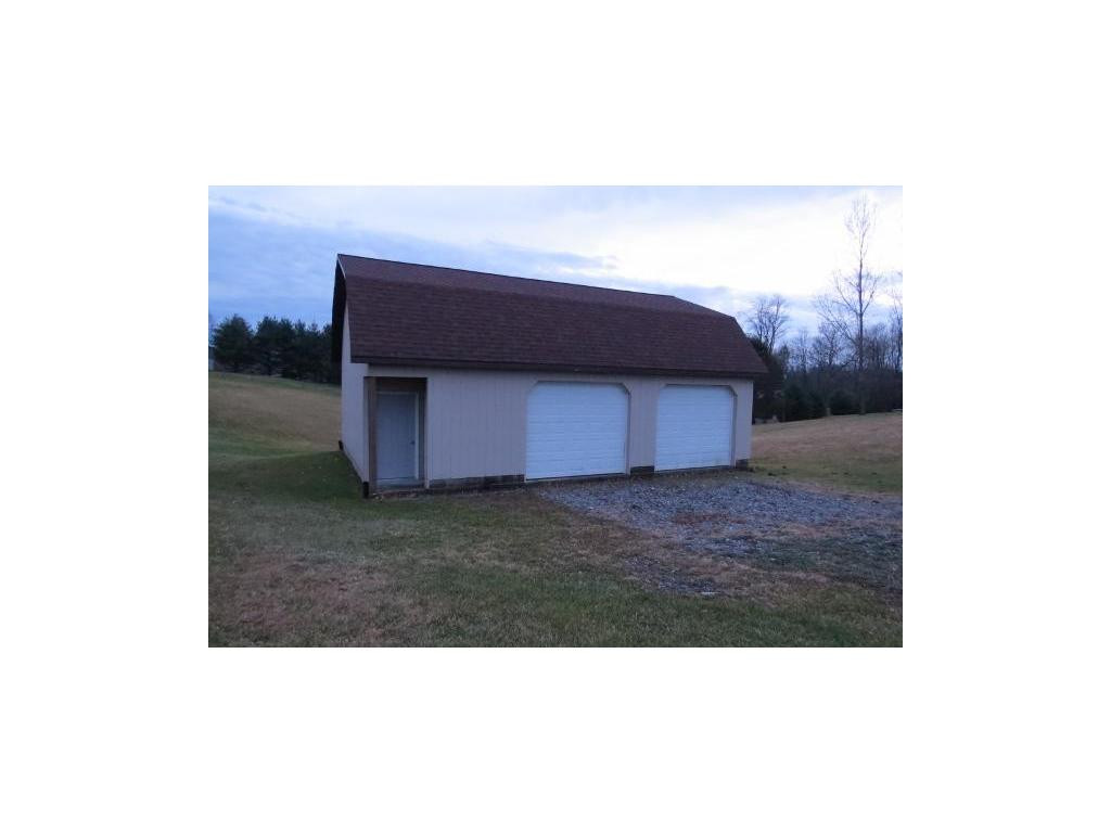 14416 Sandy Ridge Road St. Paul, VA 24283 - Photo 4 of 22 2car Detached Garage