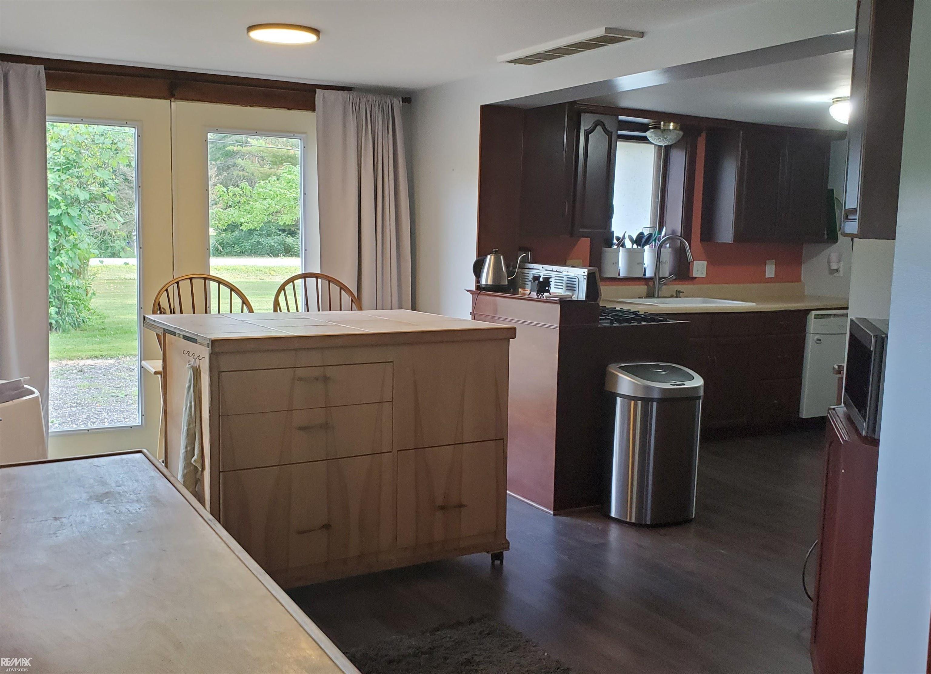 4450 Wall Road Port Huron, MI 48060 - Photo 14 of 45