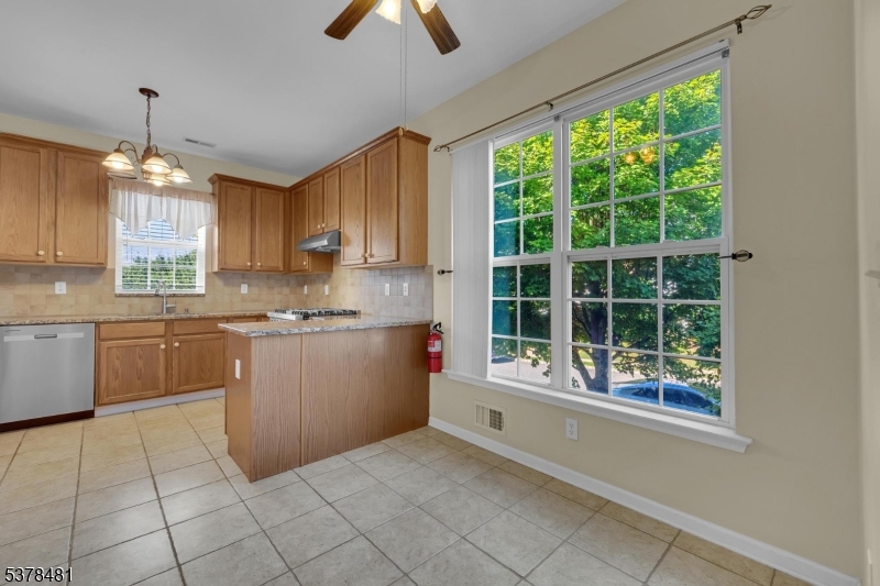 18 Brock Lane Hackettstown, NJ 07840 - Photo 12 of 30