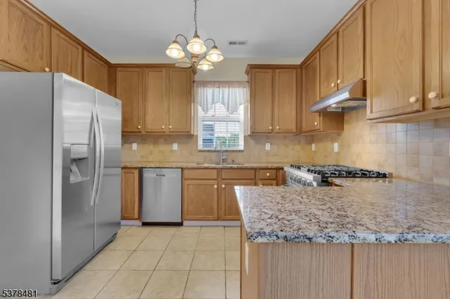 $3,475 | 18 Brock Lane, Hackettstown, NJ 07840