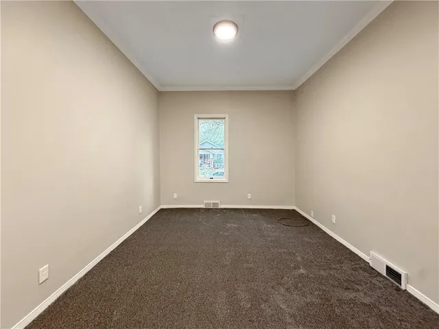 $184,900 | 108 East 14th Street, Higginsville, MO 64037