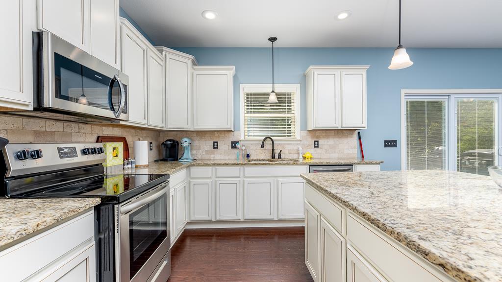 2500 Ridgewood Way Phenix City, AL 36870 - Photo 12 of 37 Ample Kitchen Cabinets