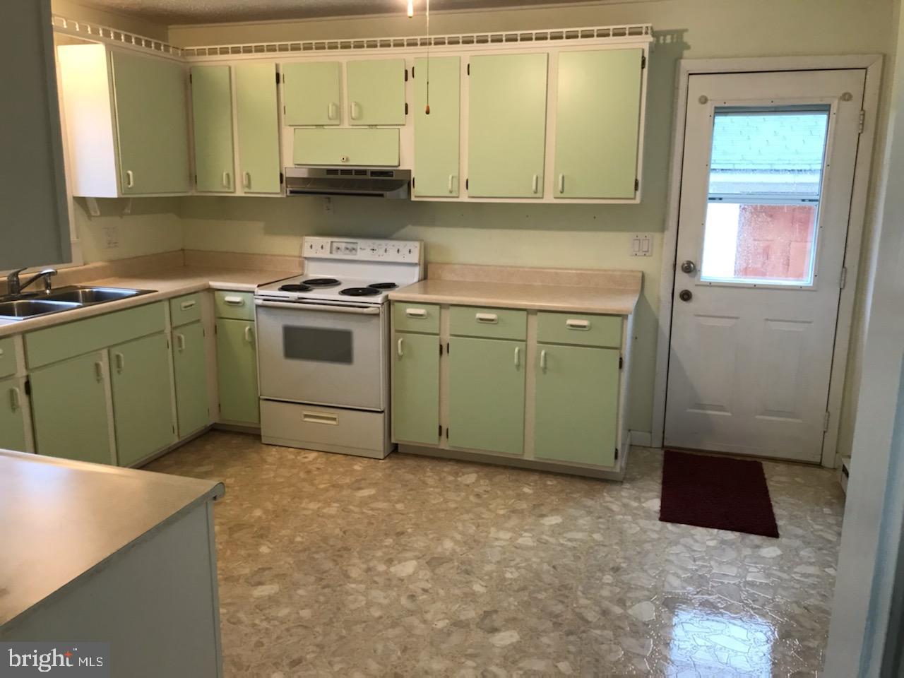 25716 Deep Branch Road Milton, DE 19968 - Photo 8 of 17 Kitchen 2
