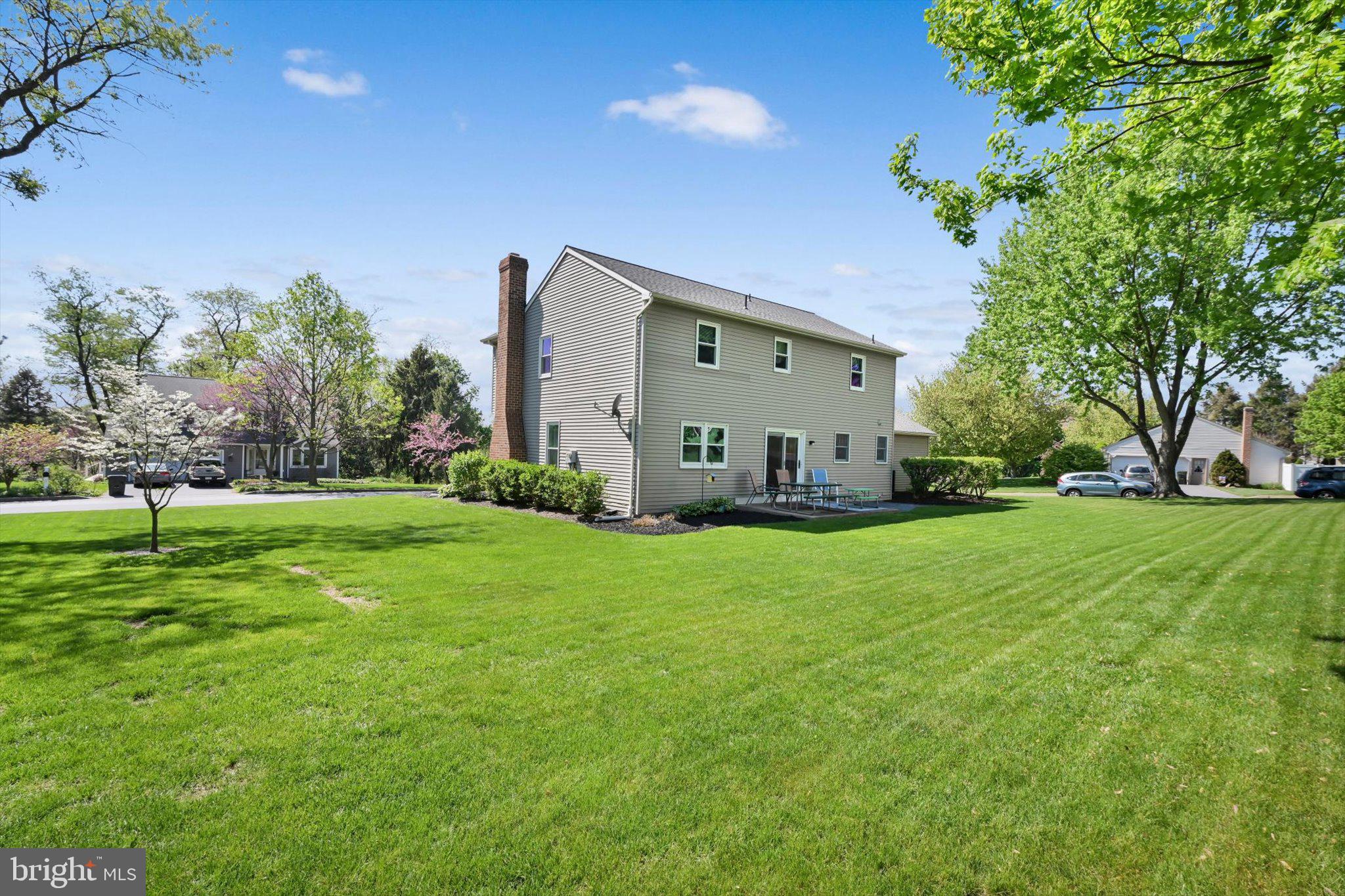 30 Edgewood Drive Lititz, PA 17543 - Photo 36 of 47 a view of a house with a big yard