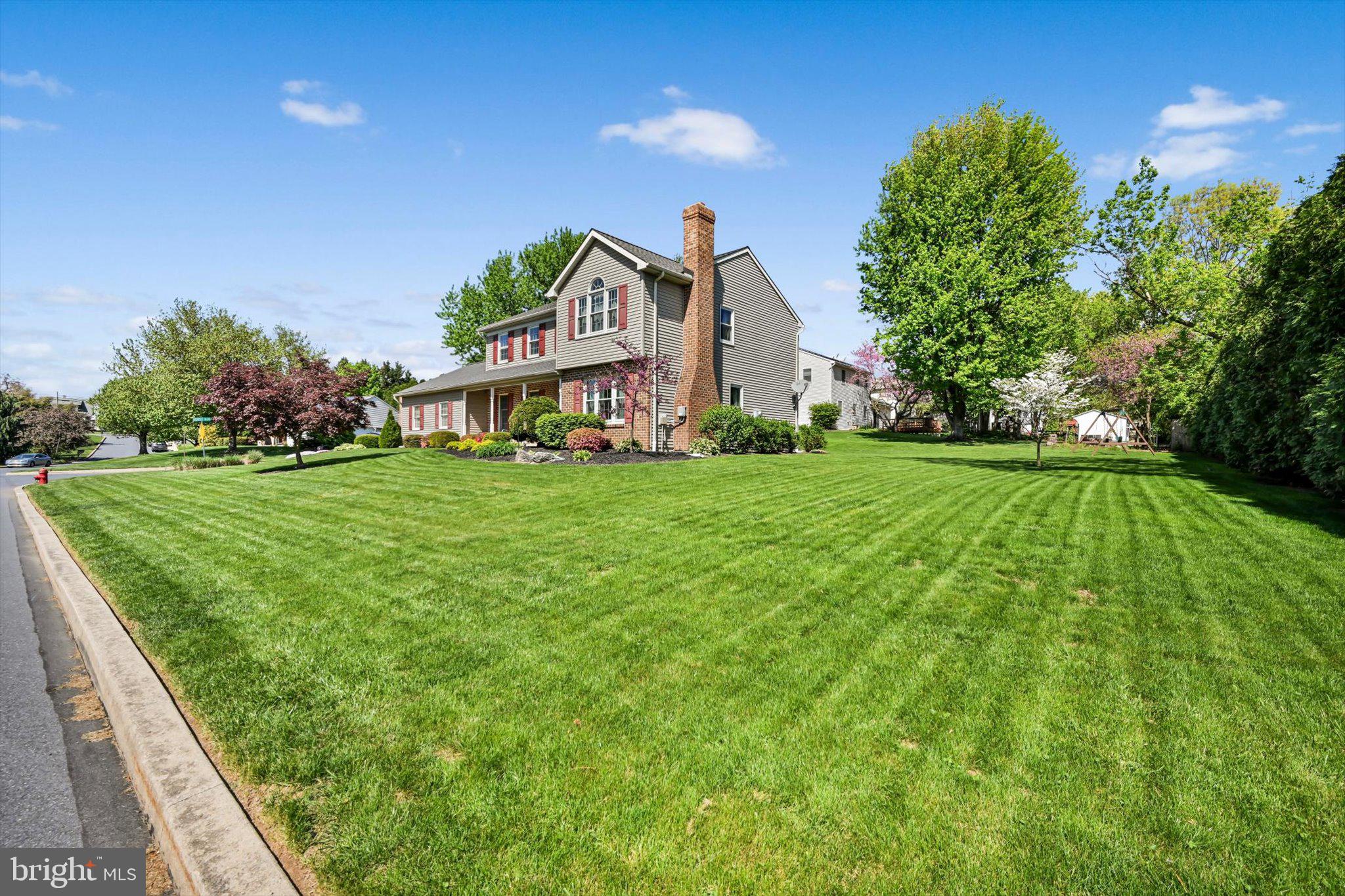 30 Edgewood Drive Lititz, PA 17543 - Photo 42 of 47 a front view of a house with a yard