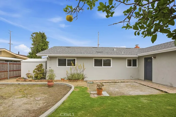 $749,000 | 2400 West Hemlock Street, Oxnard, CA 93035