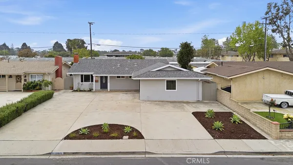 $749,000 | 2400 West Hemlock Street, Oxnard, CA 93035