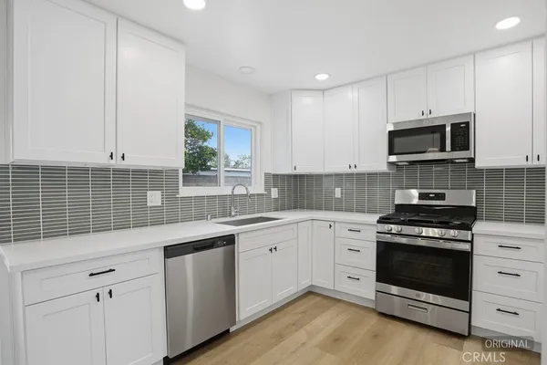 $749,000 | 2400 West Hemlock Street, Oxnard, CA 93035