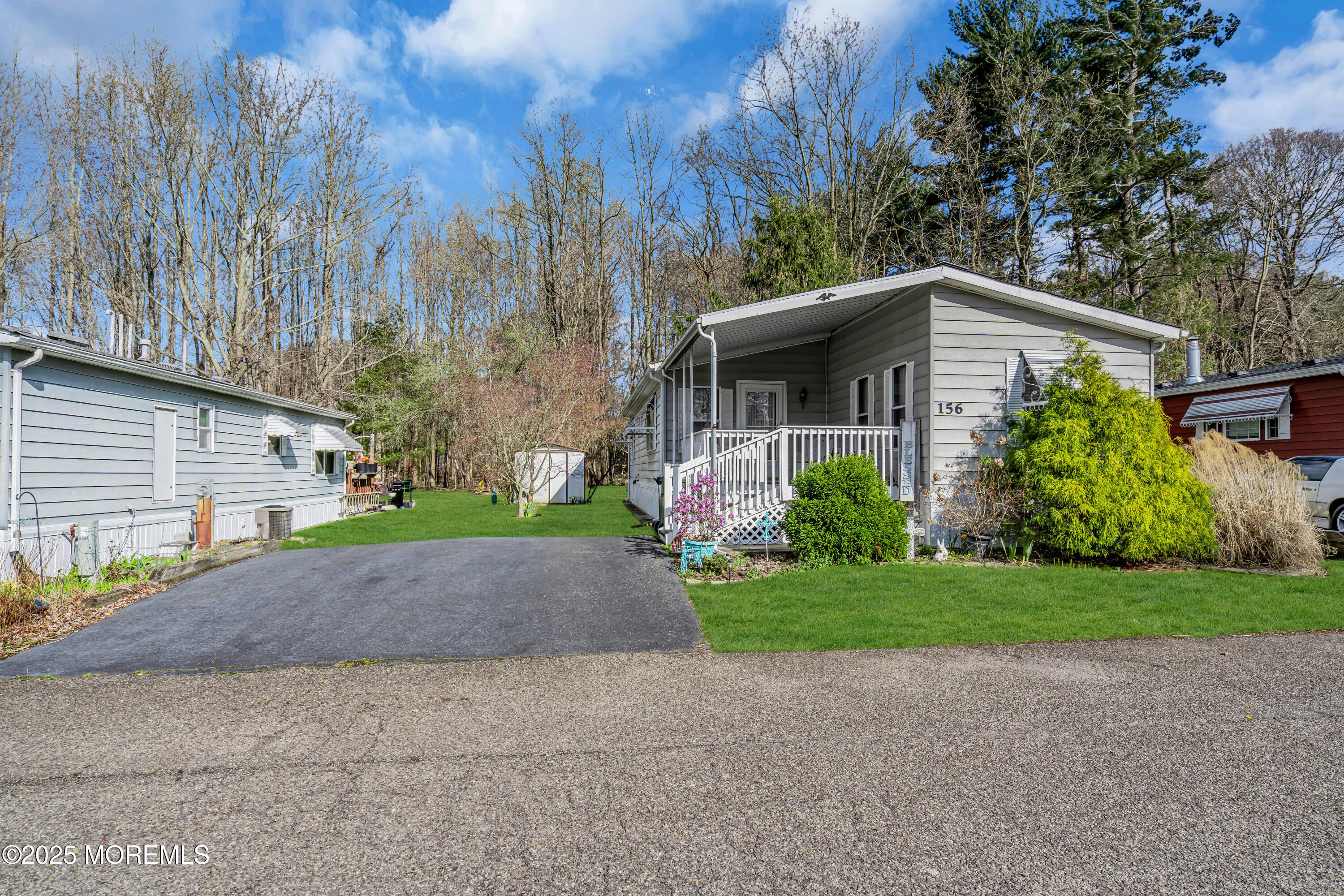 156 Village Road Morganville, NJ 07751 - Photo 7 of 36 005__dsc4642-1_965
