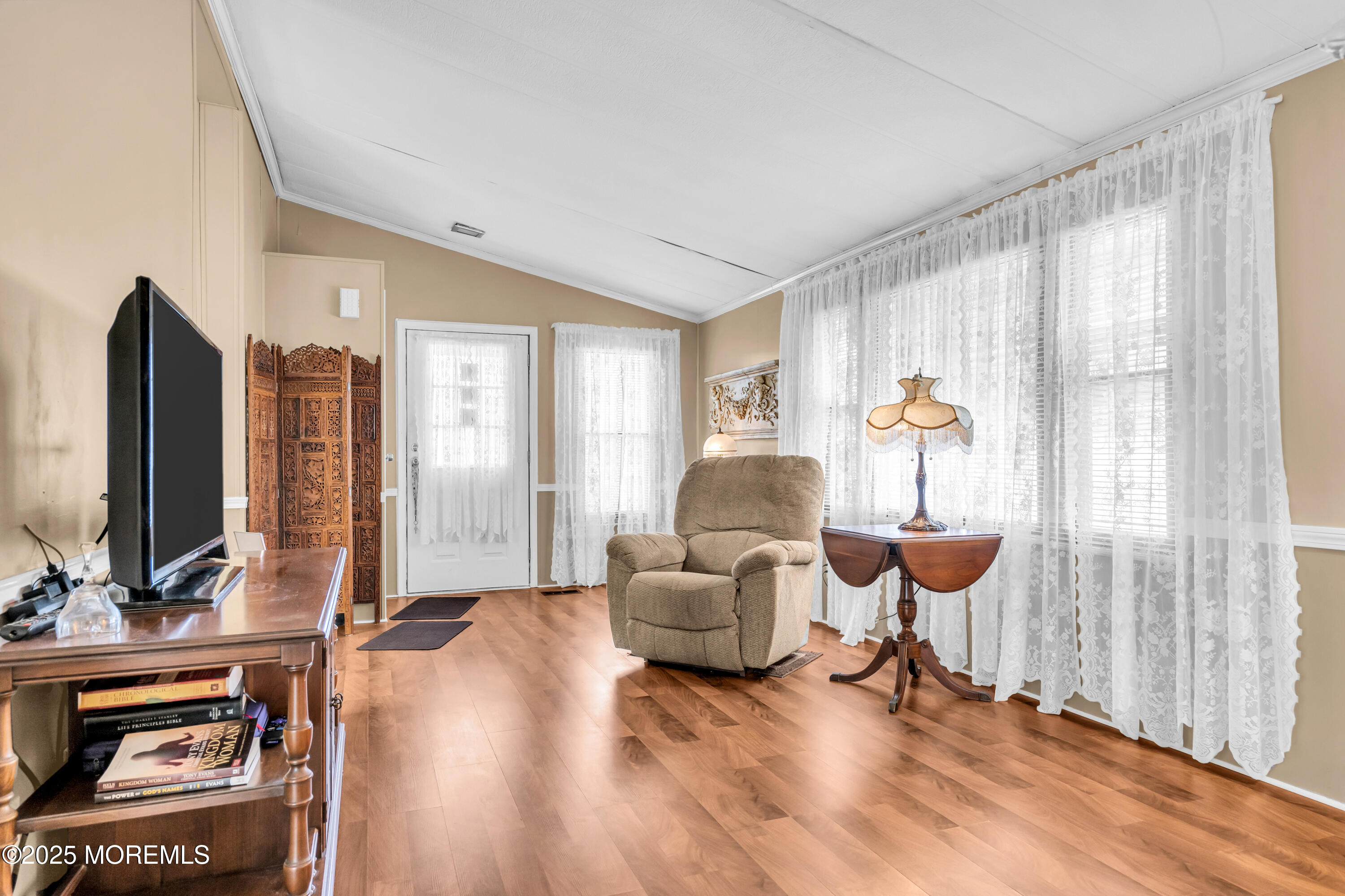 156 Village Road Morganville, NJ 07751 - Photo 10 of 36 008__dsc4572_317